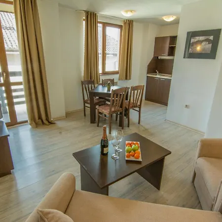 Apartment Banderitsa In With Queen Size Bed And Kitchen N5181 *