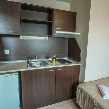 Banderitsa In With Queen Size Bed And Kitchen N5181 * Bansko